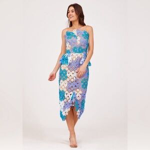 Elliatt Floral Lace Peplum Midi Dress